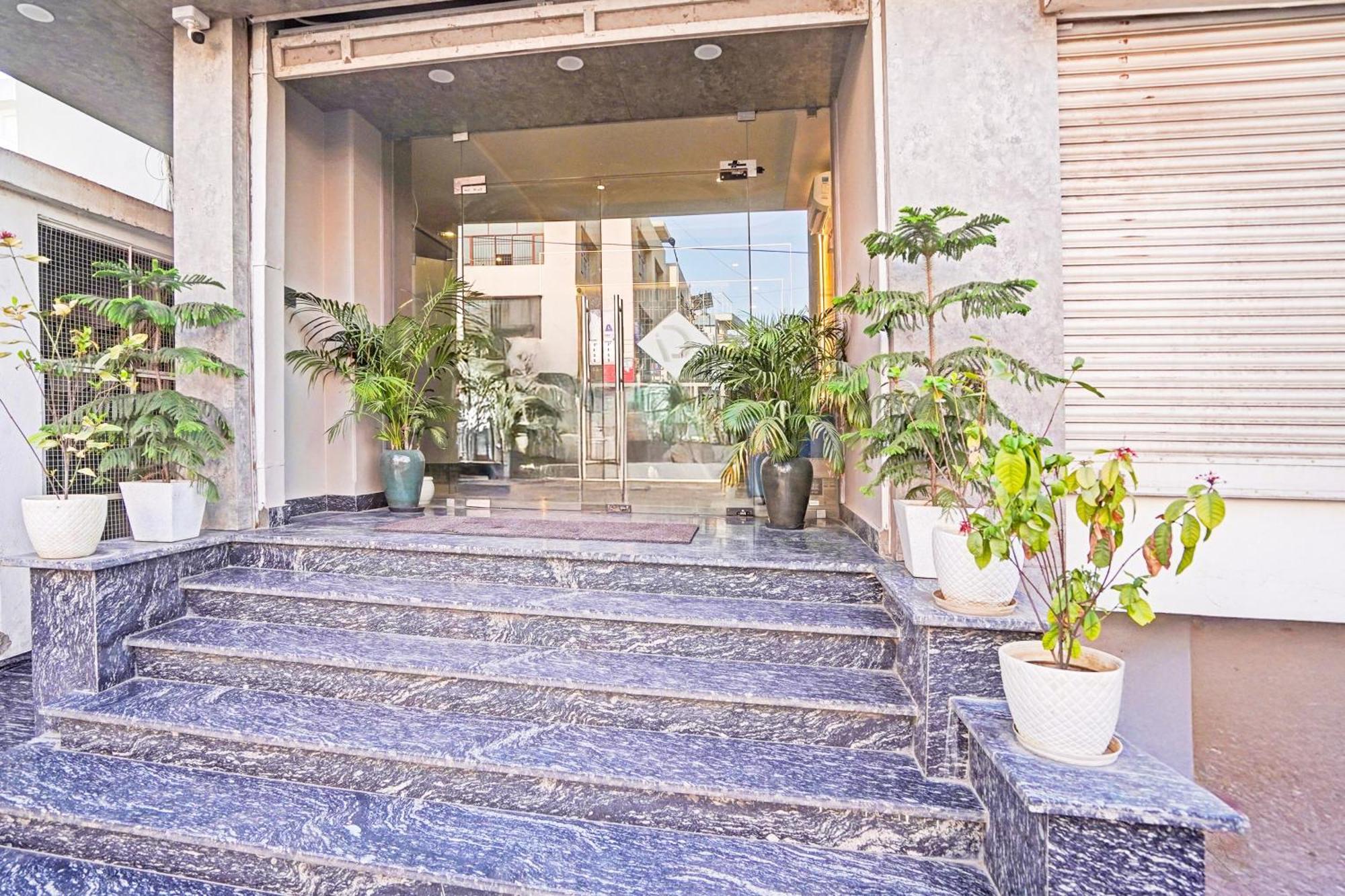 Townhouse Oak Nirman Nagar Mansarovar Džajpur Exteriér fotografie